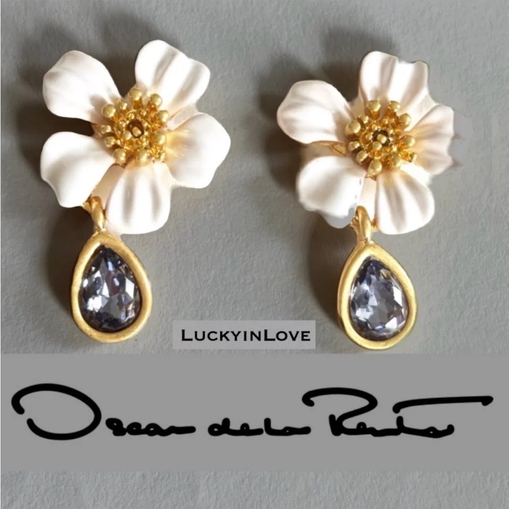 Oscar de la Renta • Baroque Flower drop Crystal Earrings